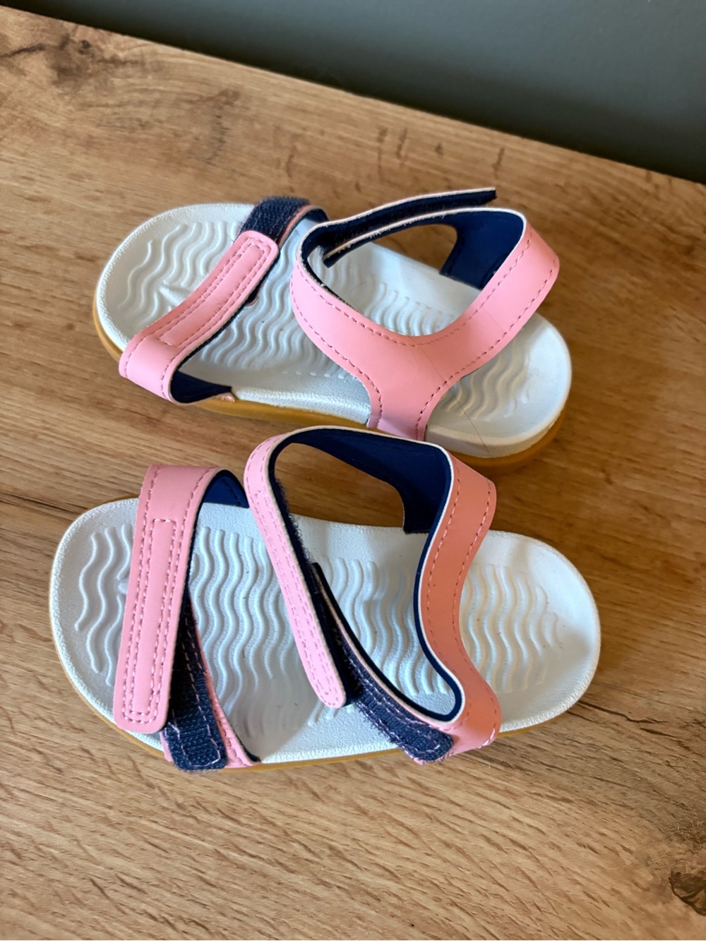 Native Kids Pink and Navy Velcro Strap Sandals C6 NWOT